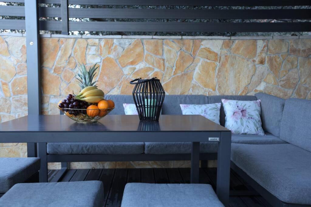 Luxury Villa Lana Apt, Seaview Terrace, Large Outdoor Space, Bbq Трогир Экстерьер фото
